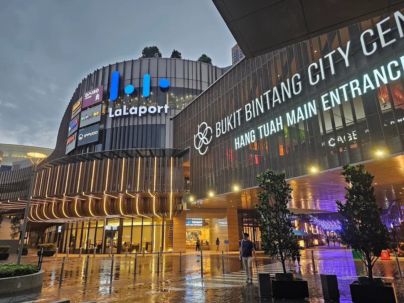 LaLaport Bukit Bintang City Centre - Shopping mall in Bukit Bintang